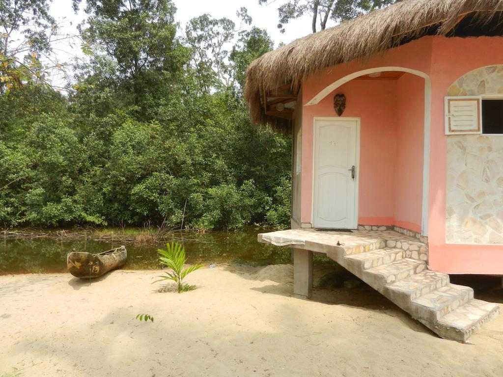Hotel Tara Plage Kribi Esterno foto